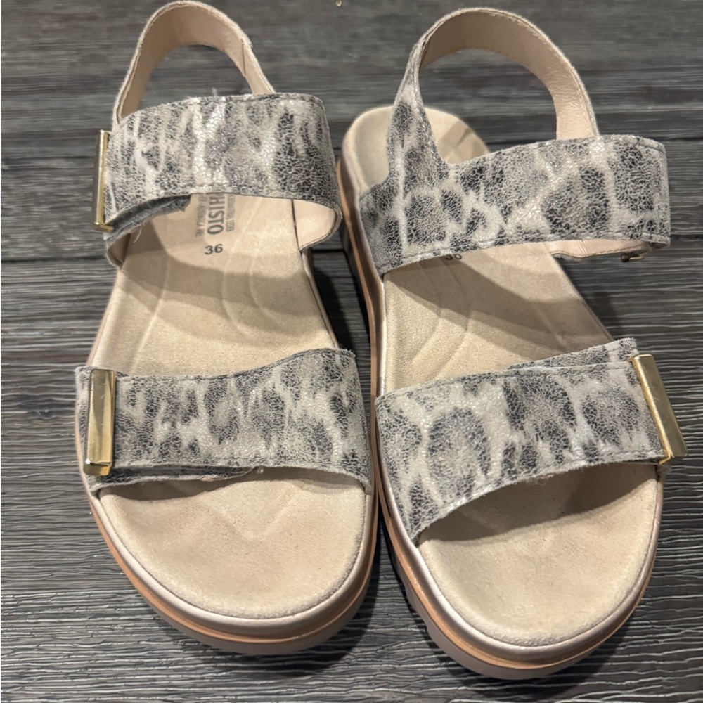 Stylish Mephisto Leopard Print Sandals Size 36